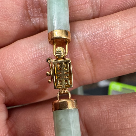 14K Gold Green Jade Tubular Bracelet 7.25” long - Picture 7 of 10